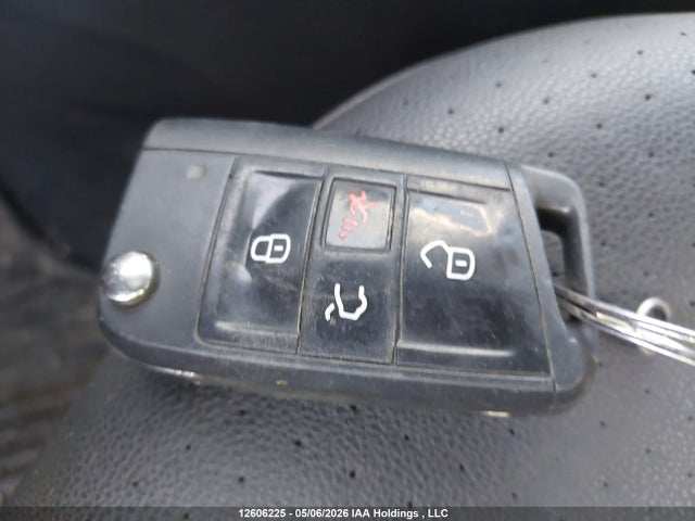 3VW217AU5FM075828 Volkswagen Golf 1.8 Tsi Comfortline/1.8 Tsi Highline/1.8 Tsi Trendline
