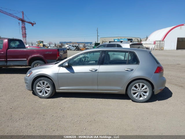 3VW217AU5FM075828 Volkswagen Golf 1.8 Tsi Comfortline/1.8 Tsi Highline/1.8 Tsi Trendline