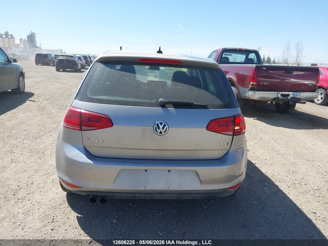3VW217AU5FM075828 Volkswagen Golf 1.8 Tsi Comfortline/1.8 Tsi Highline/1.8 Tsi Trendline