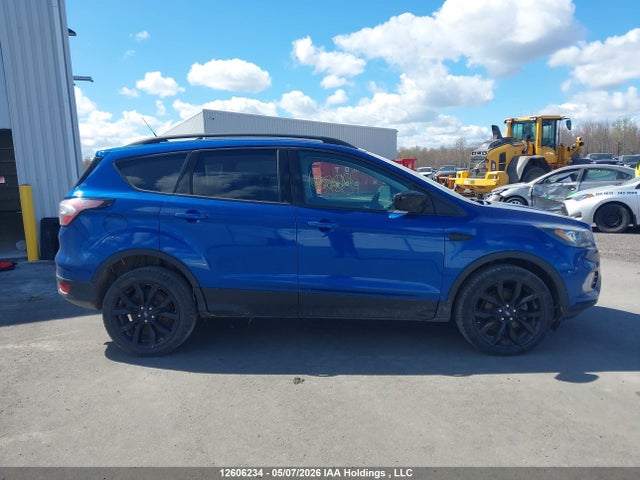 1FMCU0GD6JUC81723 Ford ESCAPE SE
