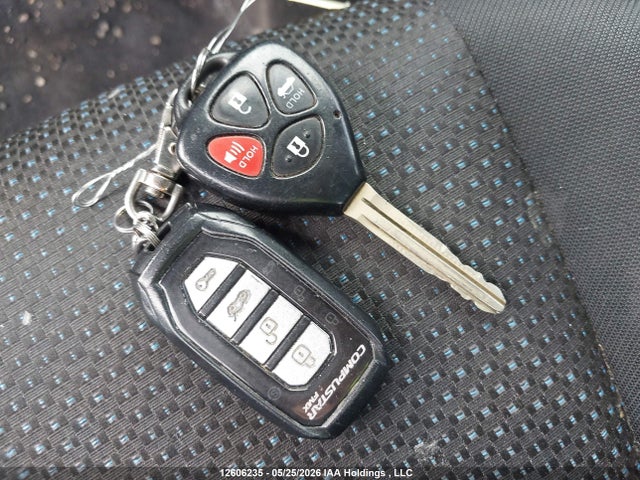 Продаж на аукціоні авто 2010 Toyota Corolla S, vin: 2T1BU4EE0AC244926, номер лоту: 12606235