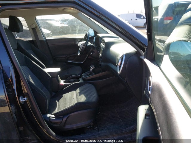 KIA Soul 2022 KNDJ33AU8N7808948 Image 5