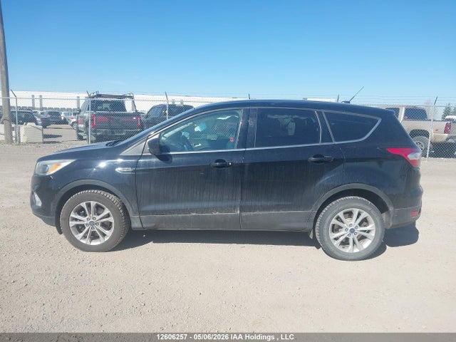 1FMCU9GD1HUE80287 Ford ESCAPE SE