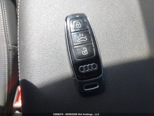 2023 Audi Q8 55 Progressiv მანქანა იყიდება აუქციონზე, vin: WA1DVBF1XPD044552, აუქციონის ნომერი: 12606274