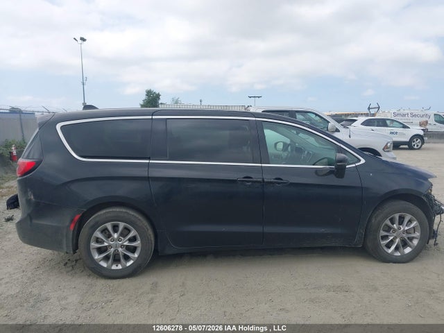 Продажа на аукционе авто 2023 Chrysler Pacifica Touring L, vin: 2C4RC3BG1PR565898, номер лота: 12606278