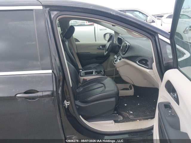 Продажа на аукционе авто 2023 Chrysler Pacifica Touring L, vin: 2C4RC3BG1PR565898, номер лота: 12606278