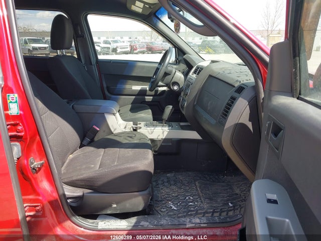 Продажа на аукционе авто 2010 Ford Escape Xlt, vin: 1FMCU9DG0AKA40383, номер лота: 12606289