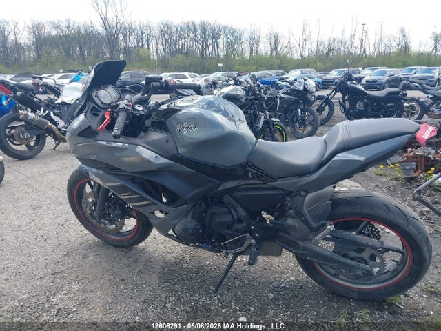 12606291 :رقم المزاد ، JKAEXEK18JDA23019 vin ، 2018 Kawasaki Ex650 F مزاد بيع