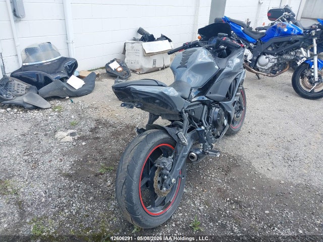 12606291 :رقم المزاد ، JKAEXEK18JDA23019 vin ، 2018 Kawasaki Ex650 F مزاد بيع