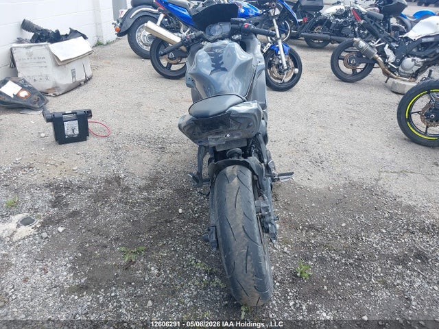 12606291 :رقم المزاد ، JKAEXEK18JDA23019 vin ، 2018 Kawasaki Ex650 F مزاد بيع