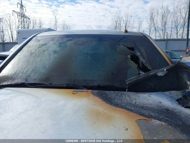 Продажа на аукционе авто 2018 Chevrolet Suburban Premier, vin: 1GNSKJKC7JR162552, номер лота: 12606300