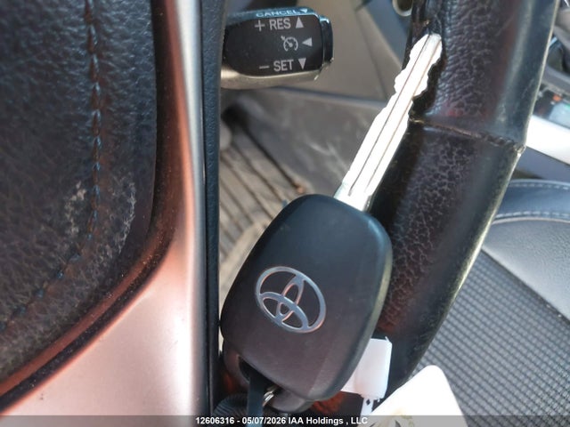 12606316 :رقم المزاد ، 2T1BURHE5FC300861 vin ، 2015 Toyota Corolla L/le/le Pls/prm/s/s Pls مزاد بيع