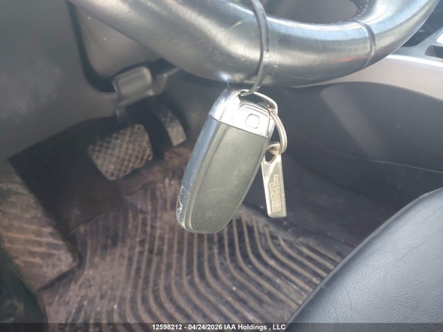 Продаж на аукціоні авто 2014 Audi A4, vin: WAUAFCFLXEN037800, номер лоту: 12598212