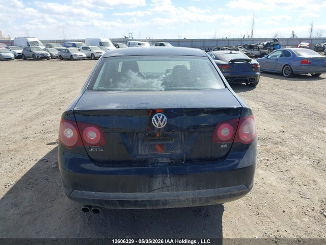 2008 Volkswagen Jetta 2.5l მანქანა იყიდება აუქციონზე, vin: 3VWRM31K38M028474, აუქციონის ნომერი: 12606329
