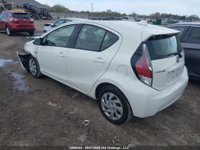 JTDKDTB30F1096009 Toyota Prius C Technology