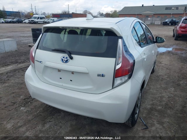 JTDKDTB30F1096009 Toyota Prius C Technology