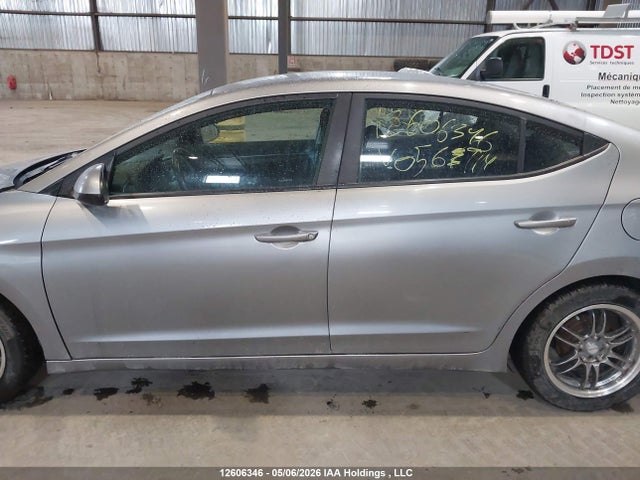 5NPD74LF2HH056914 Hyundai Elantra Le