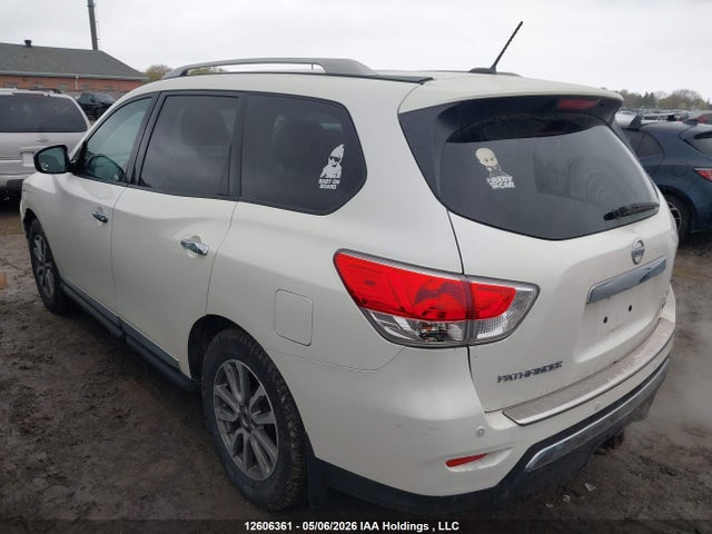 Продажа на аукционе авто 2015 Nissan Pathfinder Platinum/s/sl/sv, vin: 5N1AR2MM6FC662056, номер лота: 12606361