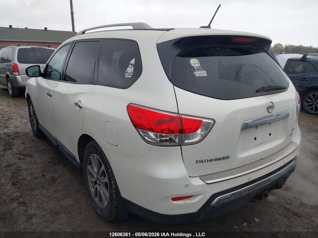 Продажа на аукционе авто 2015 Nissan Pathfinder Platinum/s/sl/sv, vin: 5N1AR2MM6FC662056, номер лота: 12606361