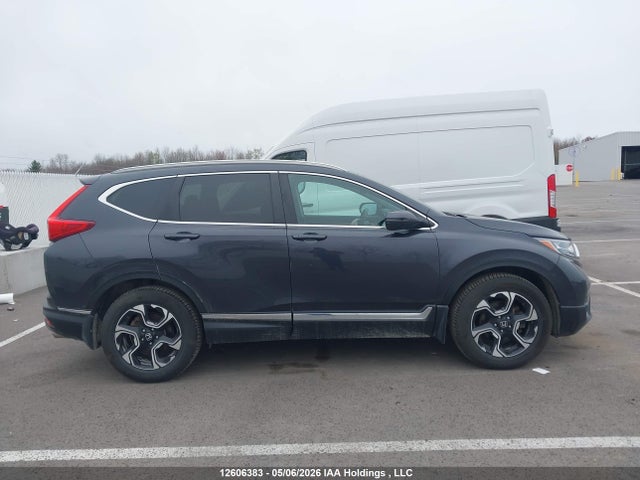 Продаж на аукціоні авто 2019 Honda Cr-v Touring, vin: 2HKRW2H9XKH135948, номер лоту: 12606383