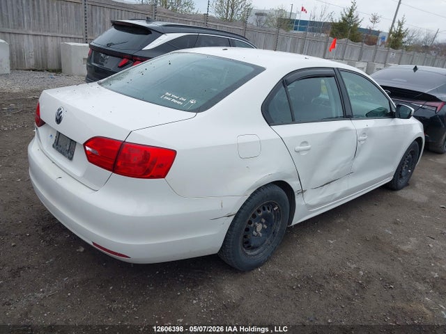 3VW2K7AJ3EM352039 Volkswagen Jetta 2.0l Trendline+