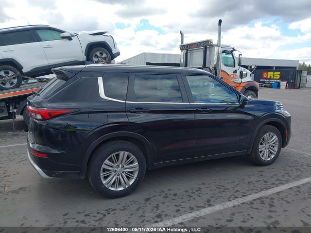2023 Mitsubishi Outlander Le/le Premium/noir/se/sel მანქანა იყიდება აუქციონზე, vin: JA4J4UA8XPZ608631, აუქციონის ნომერი: 12606400