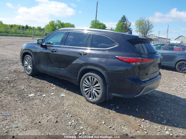 Toyota Highlander Platinum 2021 5TDFZRBH1MS107018 Image 3