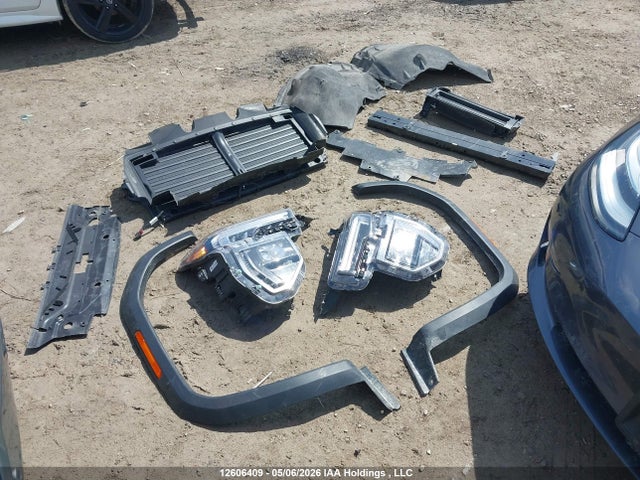 GMC Canyon 2025 1GTP2BEK2S1132849 Image 12