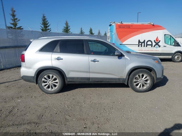 2014 Kia Sorento Ex მანქანა იყიდება აუქციონზე, vin: 5XYKUDA70EG447283, აუქციონის ნომერი: 12606420