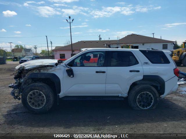 2026 Toyota 4runner Sr5/limited/trd Sport/trd Sport Premium/trd Off Road/trd Off Road Premium მანქანა იყიდება აუქციონზე, vin: JTEVA5BR9T5102007, აუქციონის ნომერი: 12606425