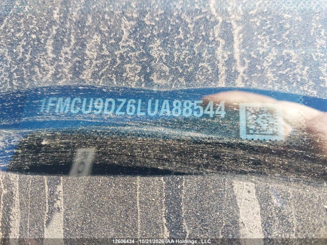 12606434 :رقم المزاد ، 1FMCU9DZ6LUA88544 vin ، 2020 Ford Escape Titanium مزاد بيع