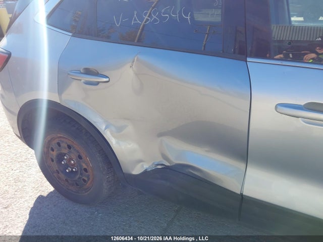 12606434 :رقم المزاد ، 1FMCU9DZ6LUA88544 vin ، 2020 Ford Escape Titanium مزاد بيع