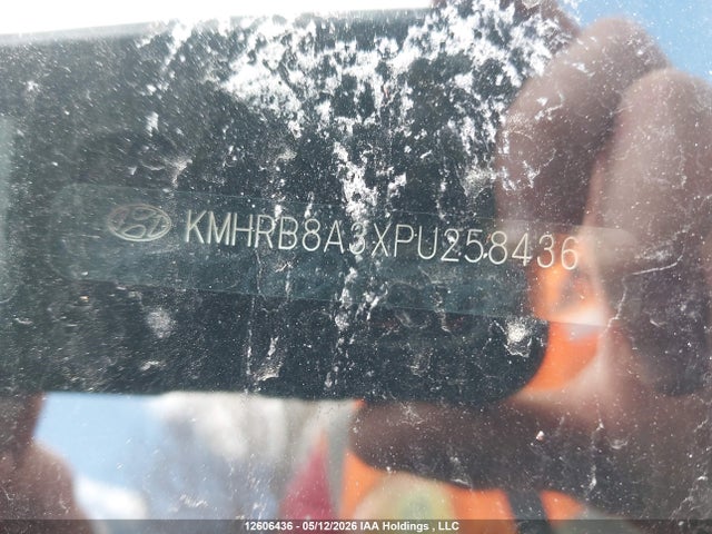 KMHRB8A3XPU258436 Hyundai Venue Essential