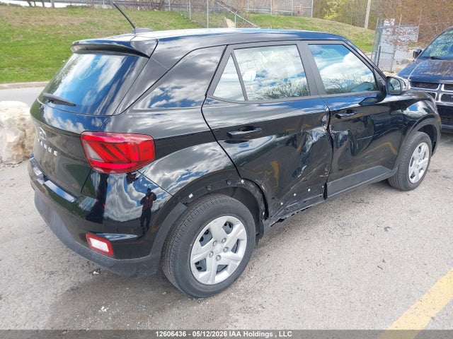 KMHRB8A3XPU258436 Hyundai Venue Essential