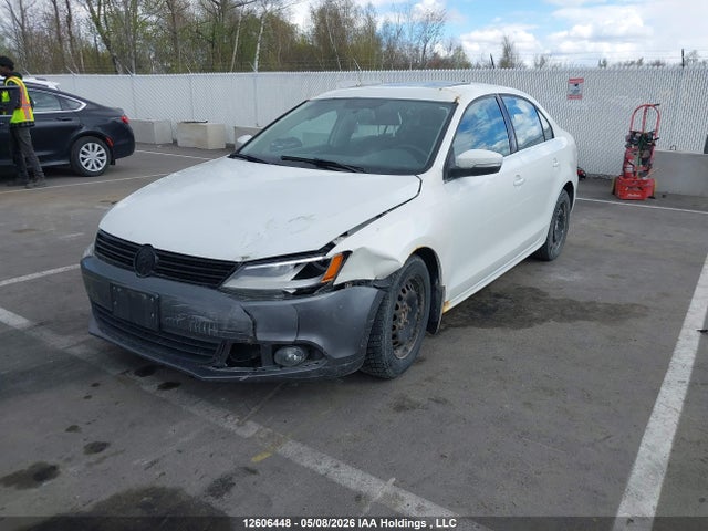 3VWD07AJ9FM423485 Volkswagen Jetta 1.8 Tsi Comfortline/1.8 Tsi Trendline+
