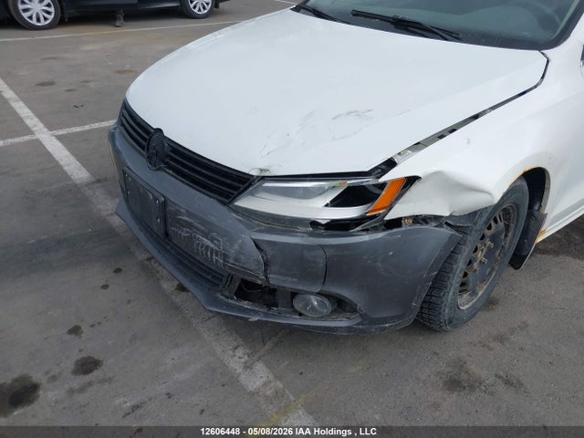 3VWD07AJ9FM423485 Volkswagen Jetta 1.8 Tsi Comfortline/1.8 Tsi Trendline+
