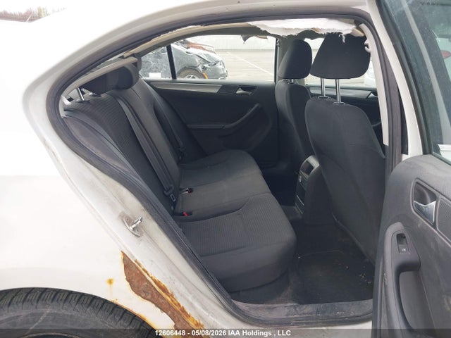 3VWD07AJ9FM423485 Volkswagen Jetta 1.8 Tsi Comfortline/1.8 Tsi Trendline+