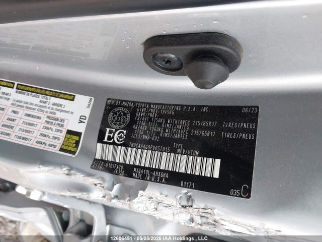 12606451 :رقم المزاد ، 7MUCAAAG9PV057015 vin ، 2023 Toyota Corolla Cross Le مزاد بيع