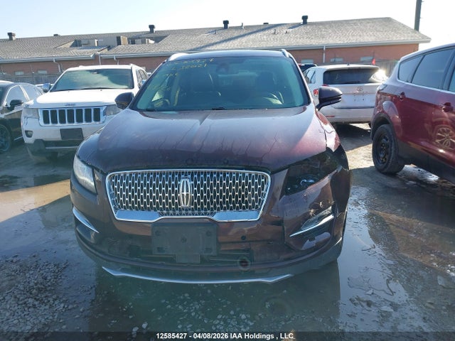 5LMCJ3D9XKUL32021 Lincoln Mkc Reserve