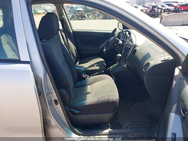2005 Toyota Matrix Xr მანქანა იყიდება აუქციონზე, vin: 2T1KR32E35C908335, აუქციონის ნომერი: 12599038