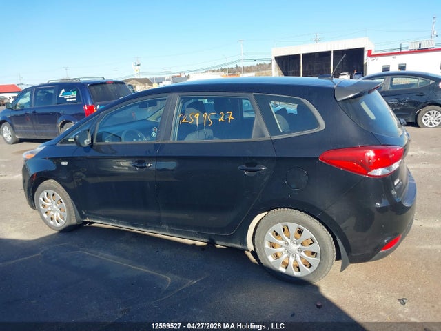 2014 Kia Rondo Lx მანქანა იყიდება აუქციონზე, vin: KNAHT8A32E7025883, აუქციონის ნომერი: 12599527