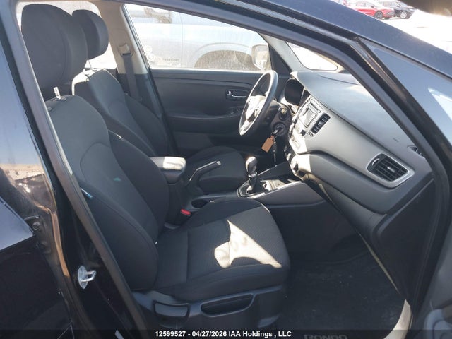 2014 Kia Rondo Lx მანქანა იყიდება აუქციონზე, vin: KNAHT8A32E7025883, აუქციონის ნომერი: 12599527