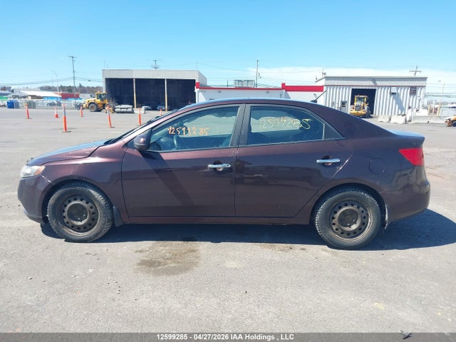 2011 Kia Forte 2.0l Ex მანქანა იყიდება აუქციონზე, vin: KNAFU4A27B5389762, აუქციონის ნომერი: 12599285
