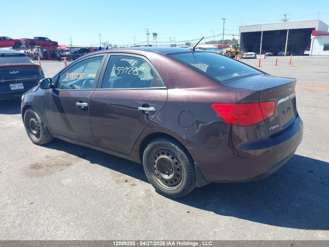 2011 Kia Forte 2.0l Ex მანქანა იყიდება აუქციონზე, vin: KNAFU4A27B5389762, აუქციონის ნომერი: 12599285