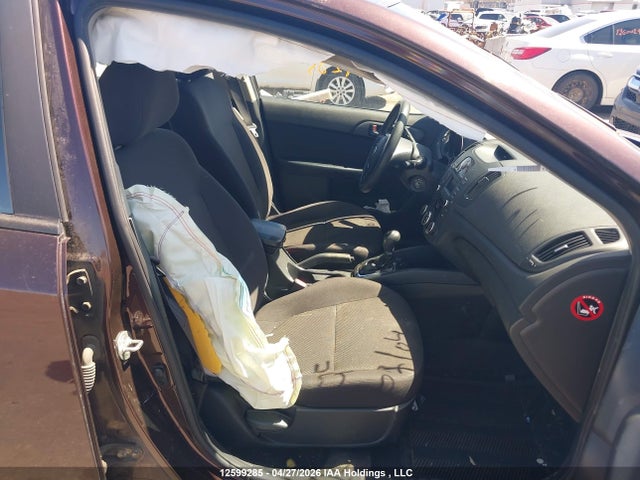 2011 Kia Forte 2.0l Ex მანქანა იყიდება აუქციონზე, vin: KNAFU4A27B5389762, აუქციონის ნომერი: 12599285