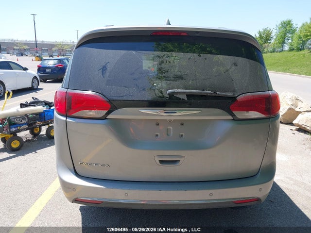 12606495 :رقم المزاد ، 2C4RC1GG1HR844346 vin ، 2017 Chrysler Pacifica مزاد بيع