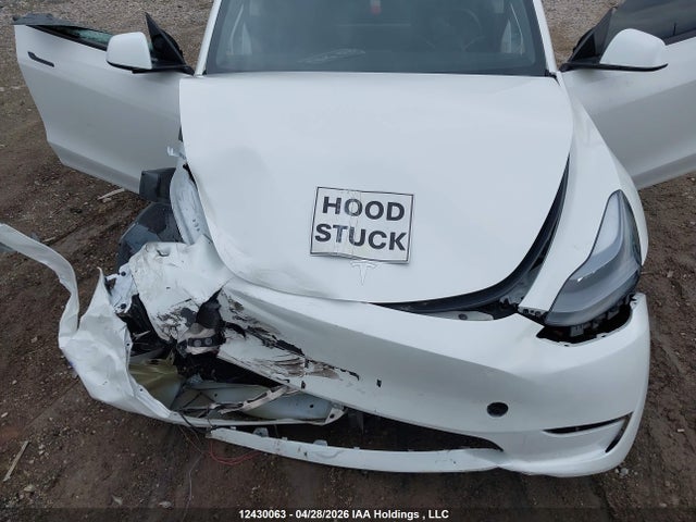 12430063 :رقم المزاد ، 7SAYGDEE6RF213840 vin ، 2024 Tesla Model Y Long Range مزاد بيع