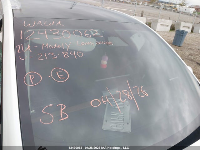 12430063 :رقم المزاد ، 7SAYGDEE6RF213840 vin ، 2024 Tesla Model Y Long Range مزاد بيع