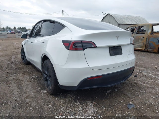 12430063 :رقم المزاد ، 7SAYGDEE6RF213840 vin ، 2024 Tesla Model Y Long Range مزاد بيع