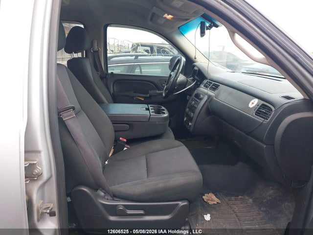 1GNSKAE02ER118465 Chevrolet Tahoe Ls
